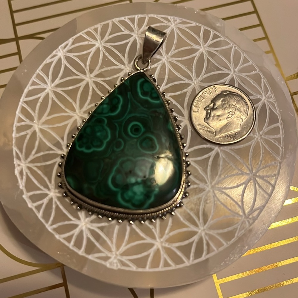 Real Malachite pendant - Picture 4 of 4